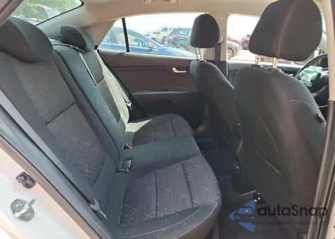 2021 Kia Rio Lx из США, поврежденный, VIN 3KPA24AD3ME406391